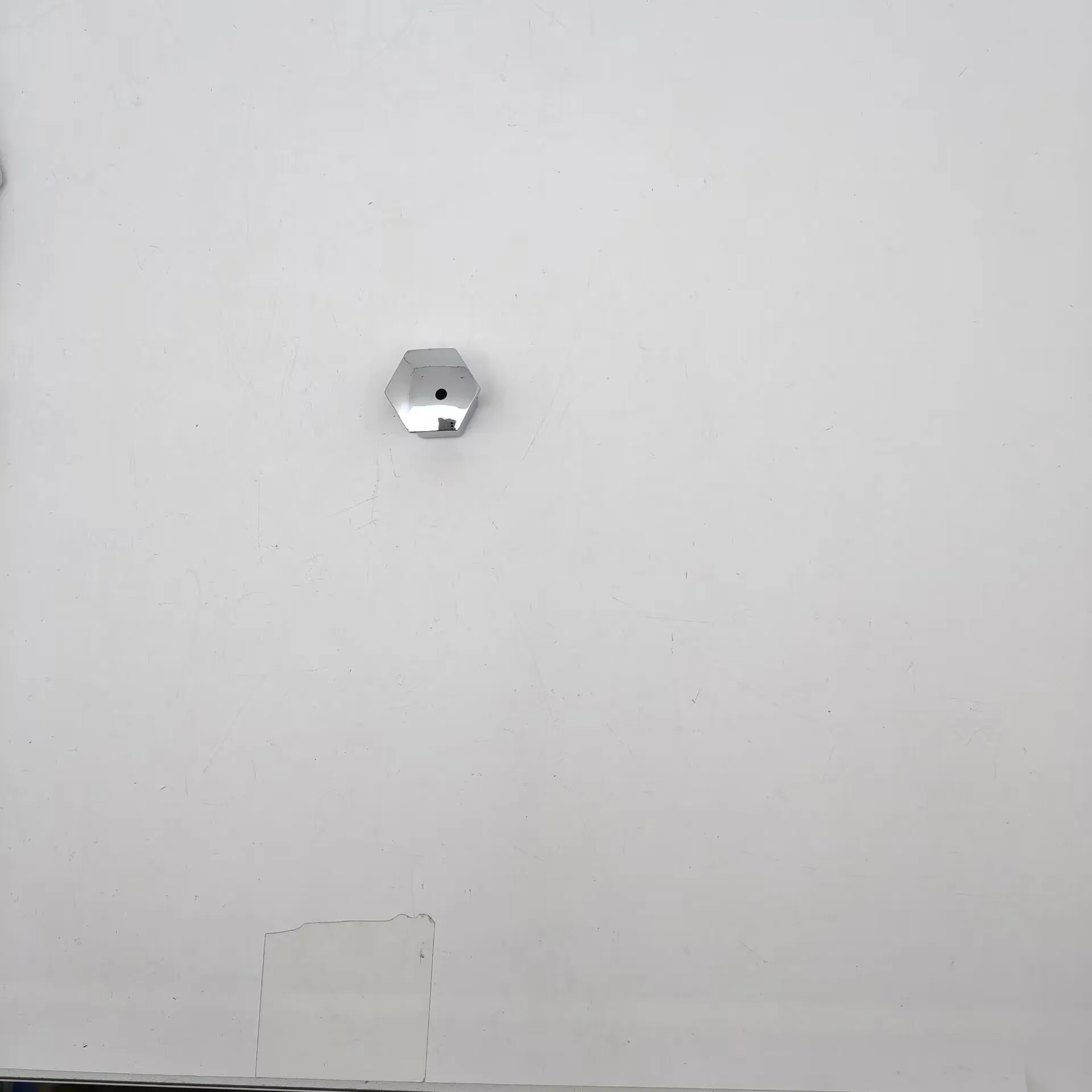 Suitable for Peugeot 307 wheel hub screw protection cap