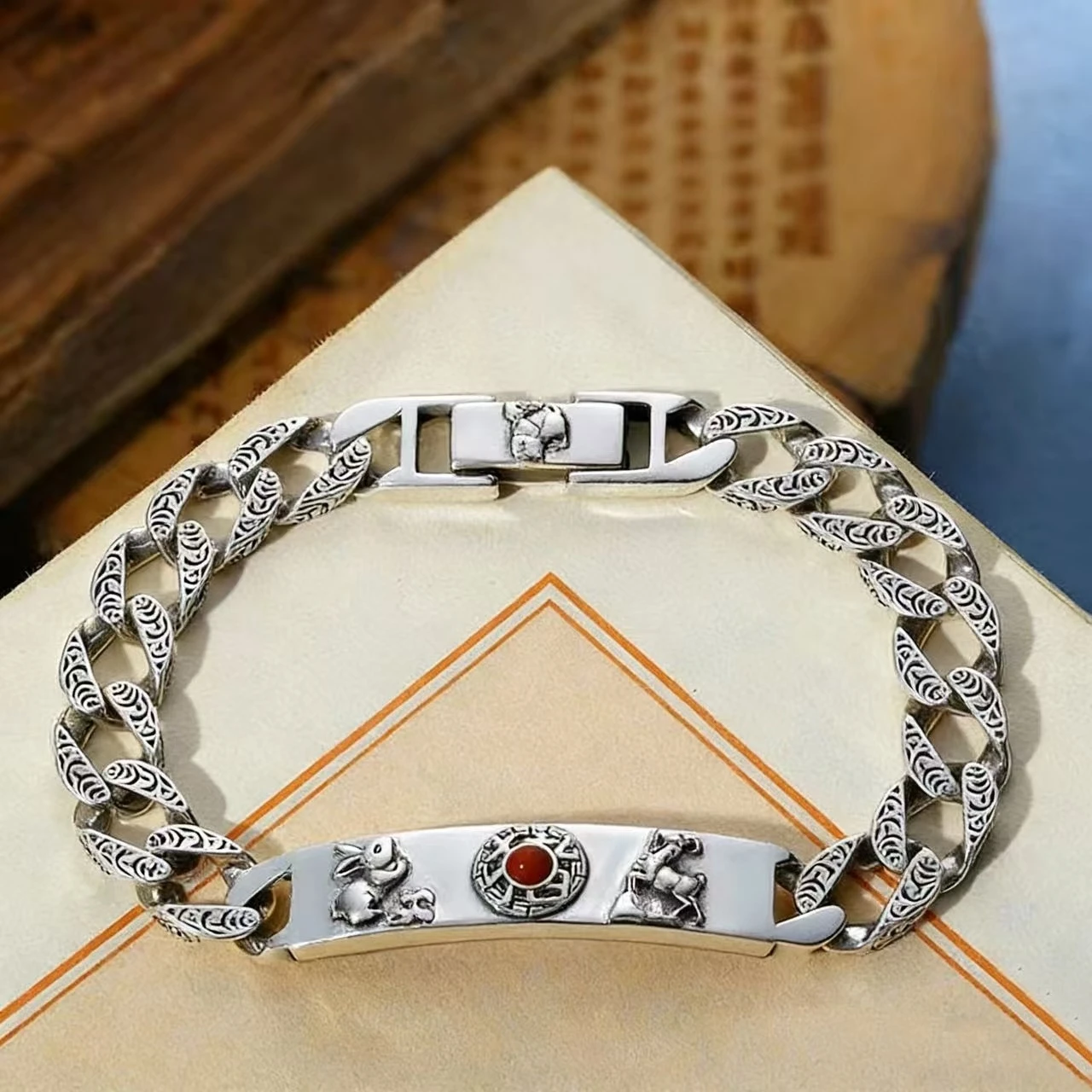 

Браслет в этническом стиле с изображением животных зодиака для мужчин, ювелирные изделия в стиле ретро, ​​цепочка с цветочным узором, мужские аксессуары для рук, украшения 22, 20, 18 см