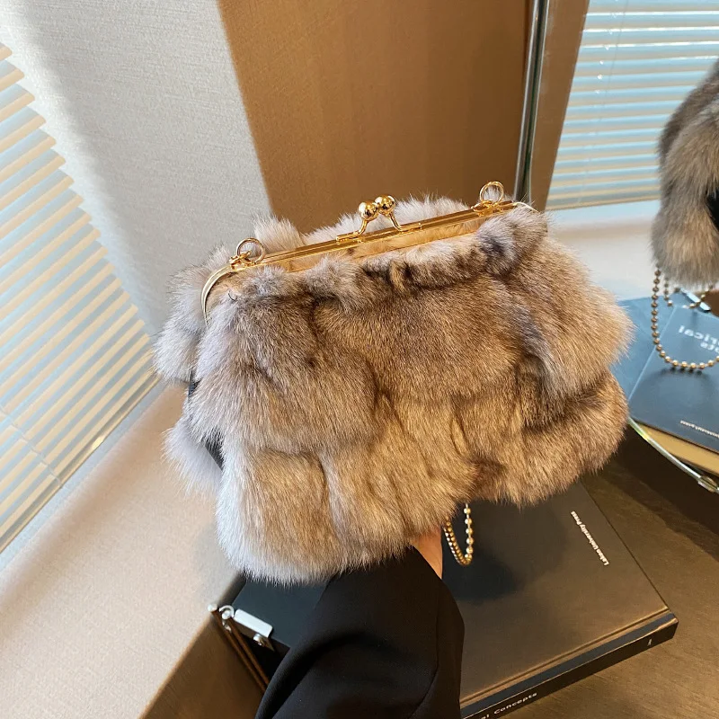 Trendy Chain Cloud Bag Women's Single Shoulder Bag Fashionable All-Match Clip Buckle Bag Fox Fur Simulation City Simple Style