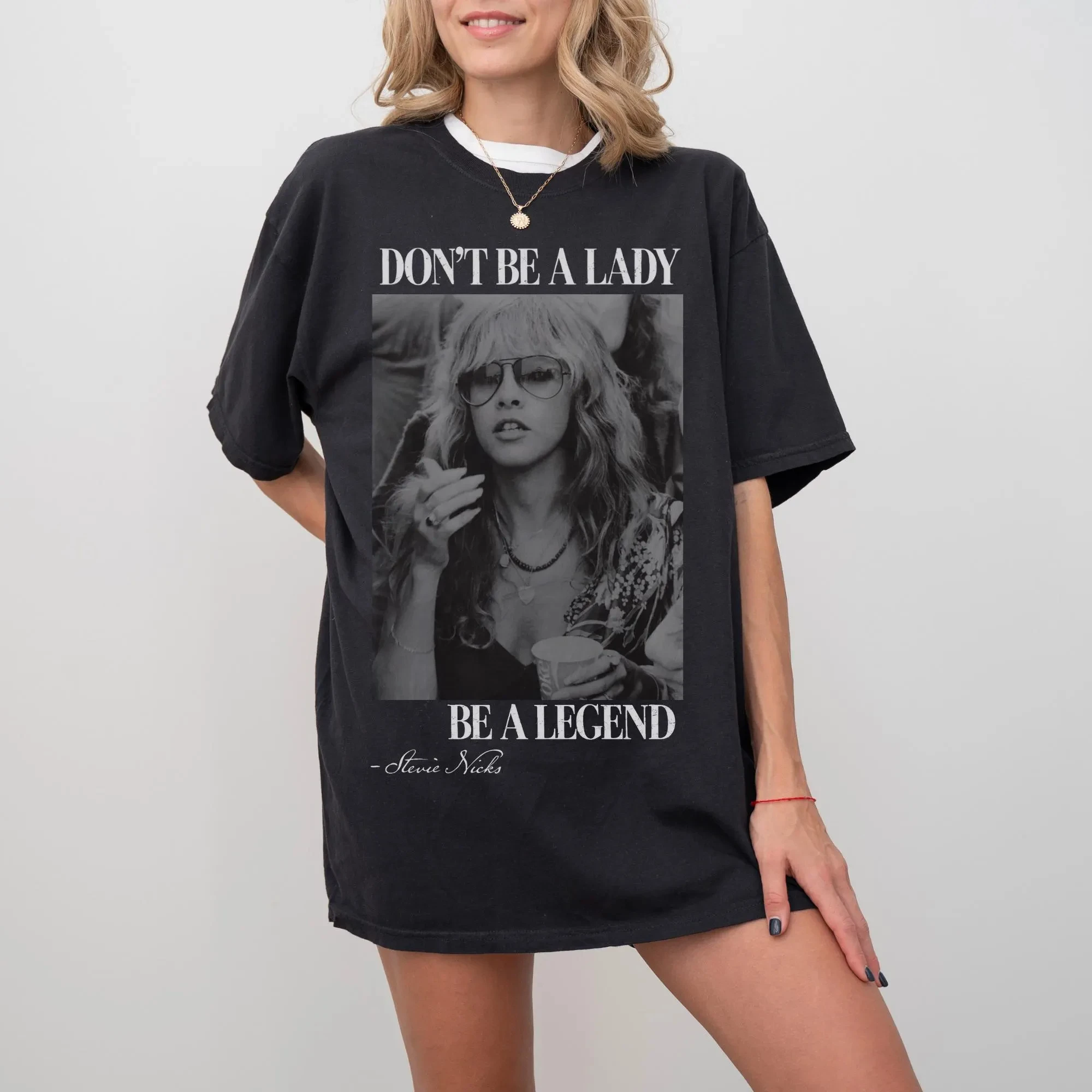 

Женская летняя футболка больших размеров в винтажном стиле Stevie Nicks, хлопковая, дышащая, стильная, универсальная, в уличном стиле, оверсайз