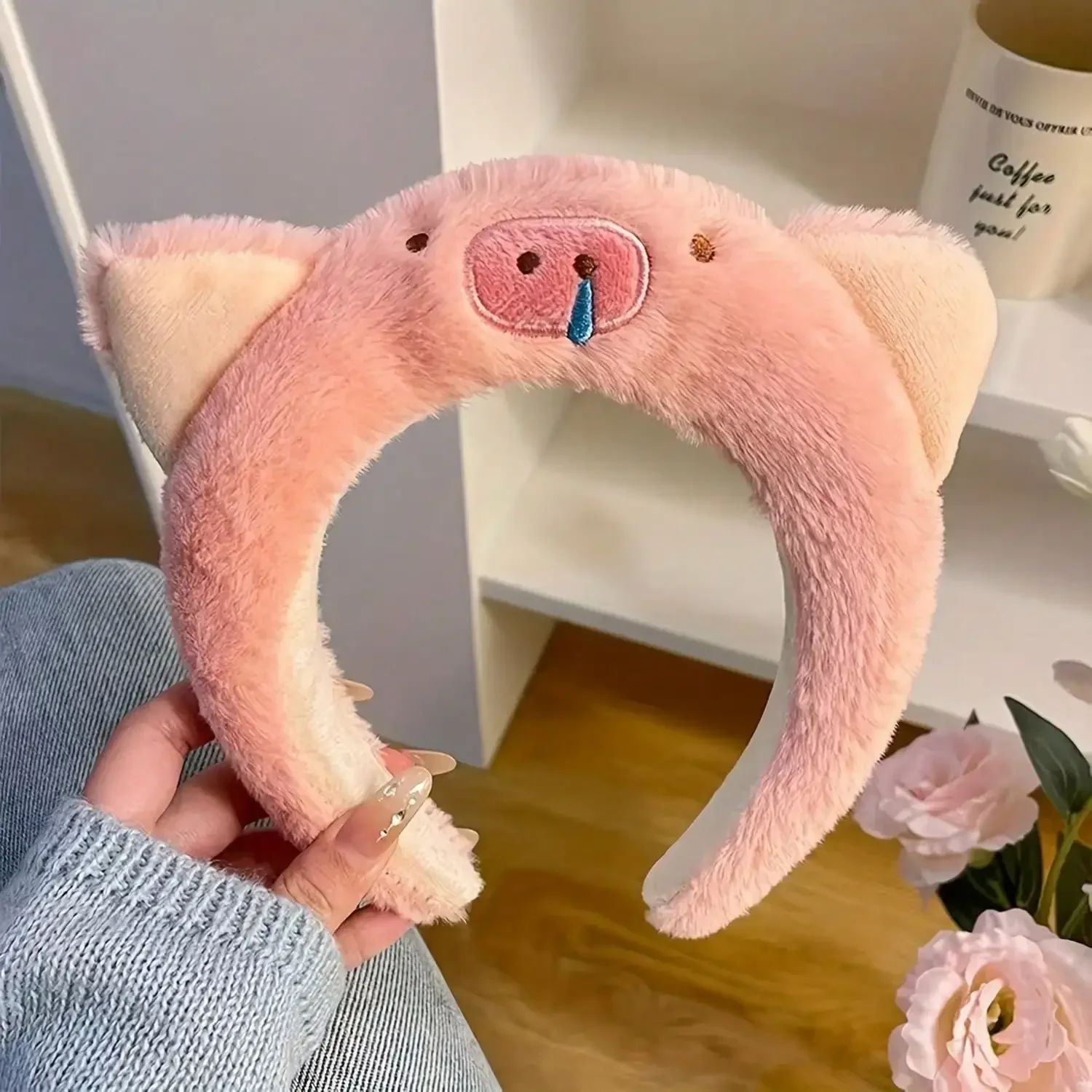 

A Cute Pink Pig Plush Headband, Face Washing Makeup Hairband Hair Accessory