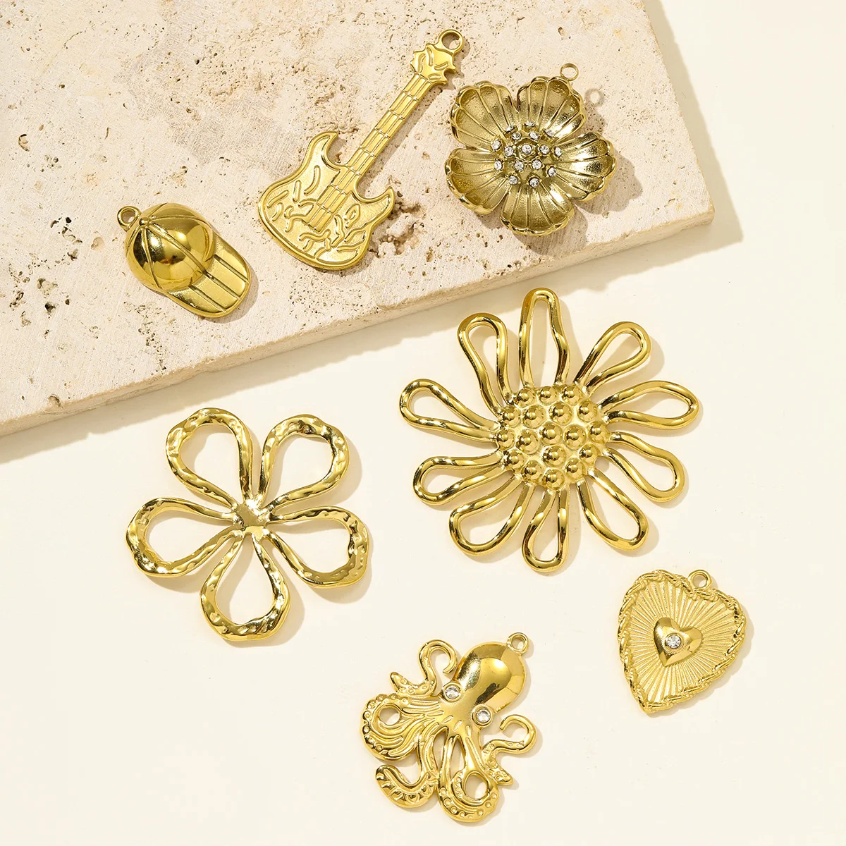 3pcs/Lot Retro Stainless Steel Dasiy Sunflower Necklace Pendant Octopus Guitar DIY Earring Charm Women Baseball Cap Jewelry