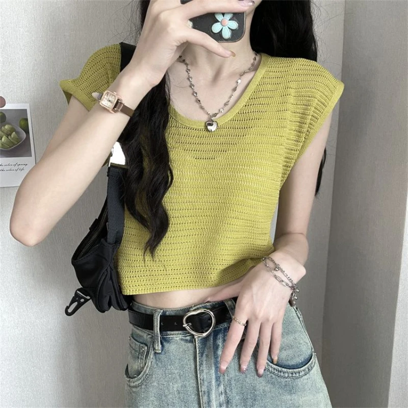 

2025 New Fashionable Square Collar Sweet Small Flying Sleeves Ice Silk Thin Sweater Women's Design Niche Short Top