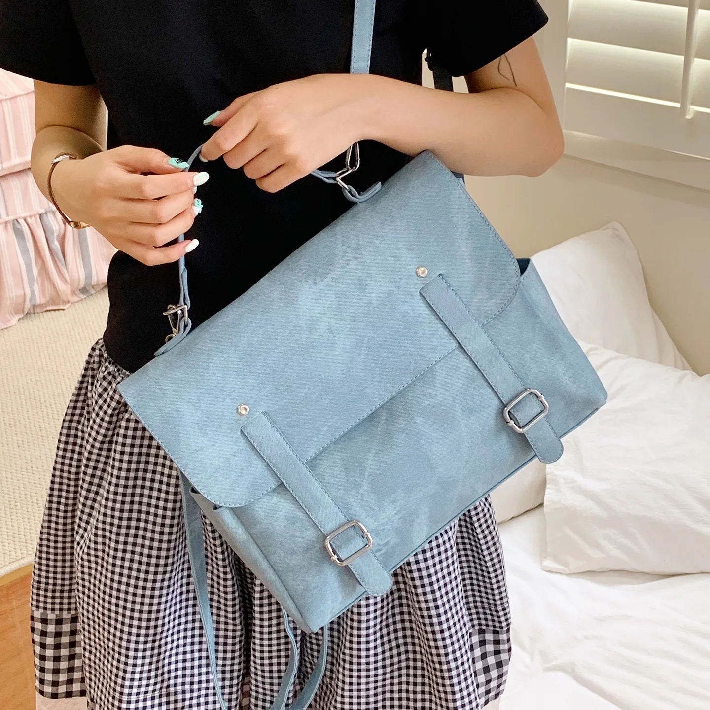 

​​2025 Vintage Backpack Stylish Large Capacity Rucksack British Retro School Bag Fashionable Messenger Satchel for Women Men​