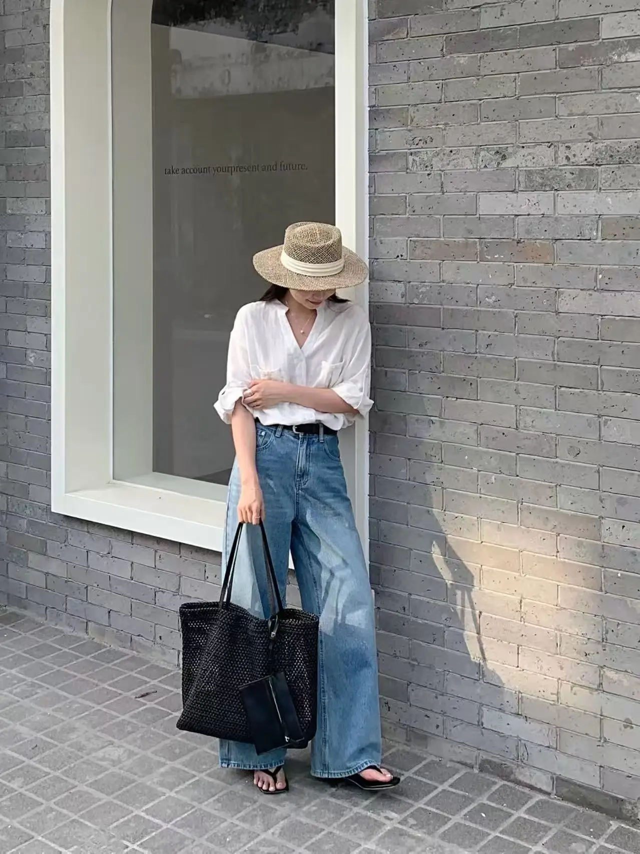 Hollow out Tote Bag Women's Single Shoulder Bag Handwoven Raffia Straw Layered Cowhide Leather Hobo Underarm Bag