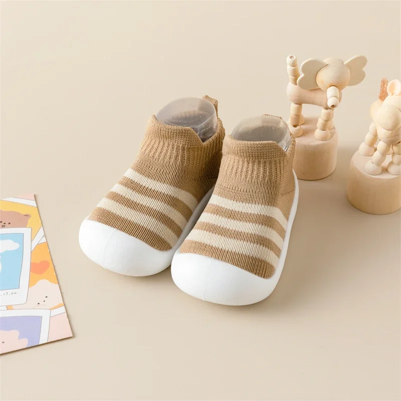 Zapatos de Interior de estilo coreano para niños, zapatos de calcetines para bebés, antideslizantes, resistentes al desgaste, primavera y verano