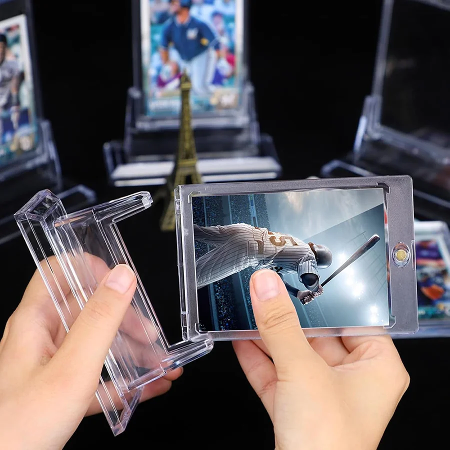 4 Card Holders for Trading Cards, Stock Card Protector (with 4 Stands), Acrylic Hard Card Set for Coordinated Vision and Display