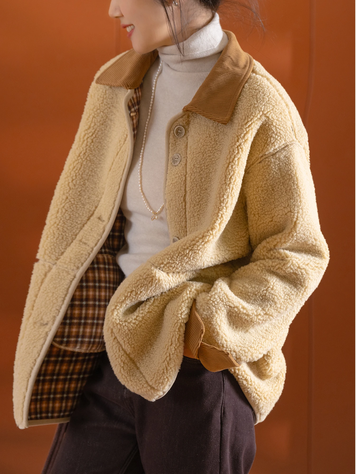 

Женское повседневное свободное пальто из полиэстера с длинными рукавами, приталенное, в клетку, из вельвета, с флисовой подкладкой