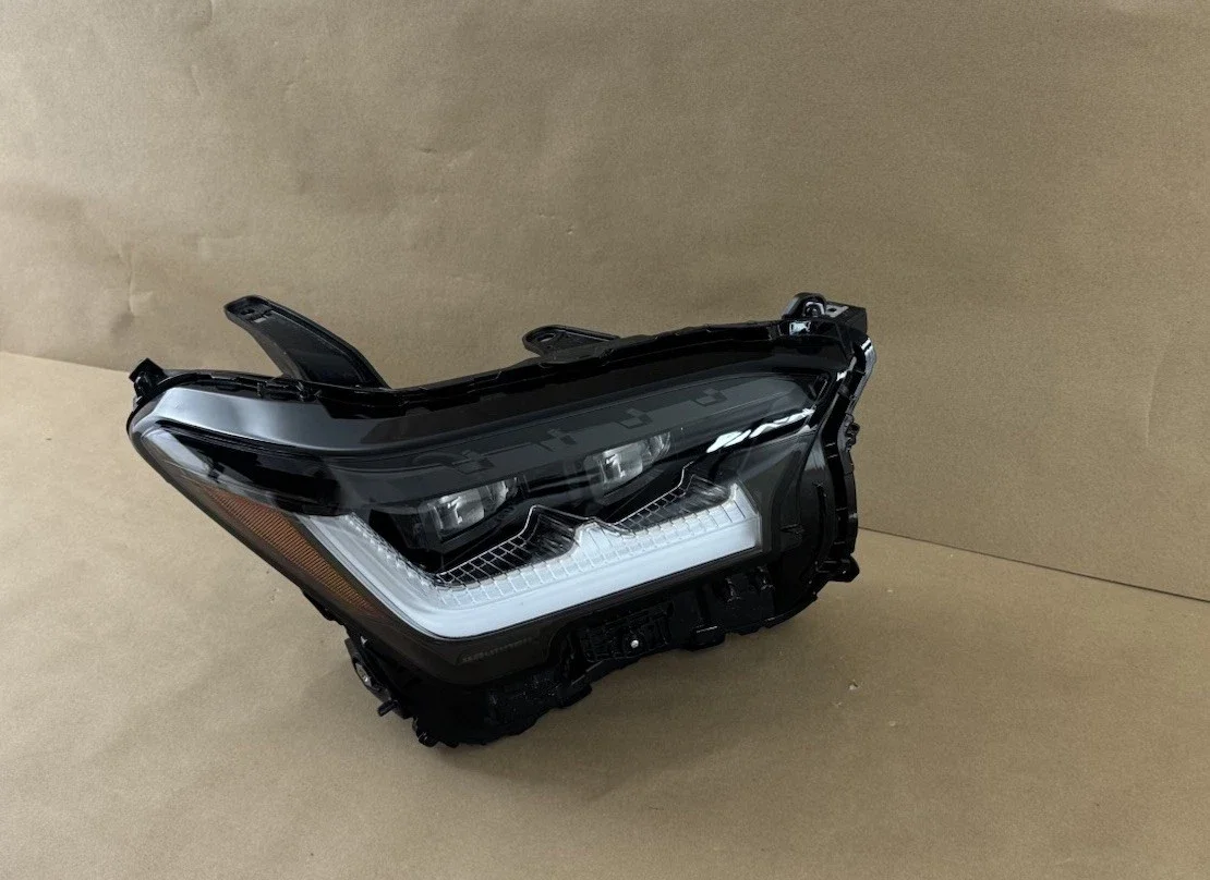 

1pcs NEW for 2025 2026 TOYOTA 4 RUNNER LED Headlight Assembly