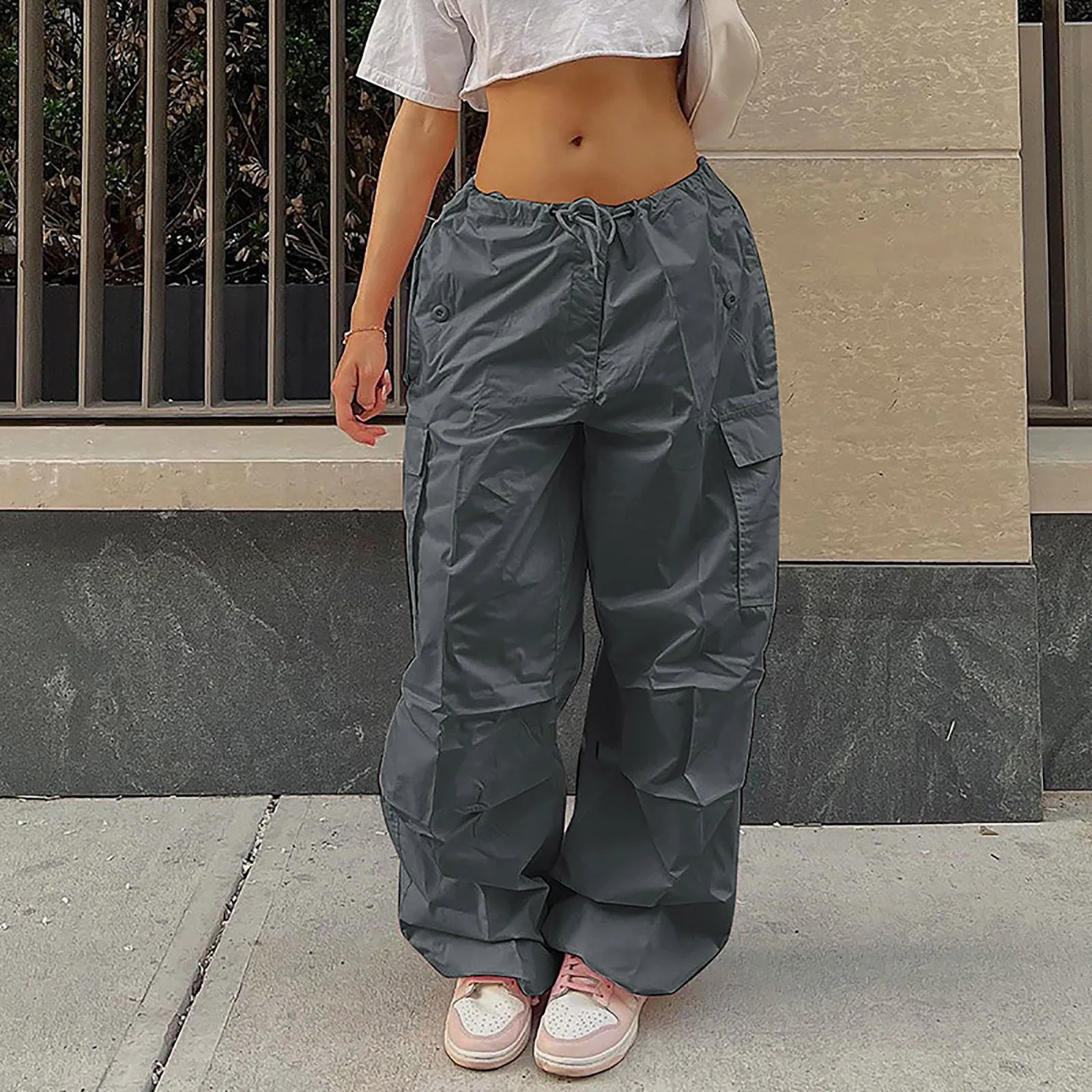 

Grey Women's Low Waist Cargo Pants Y2K Straight Baggy Cargo Trousers Wide Leg Loose Streetwear Outfits Female Parachute Trouser