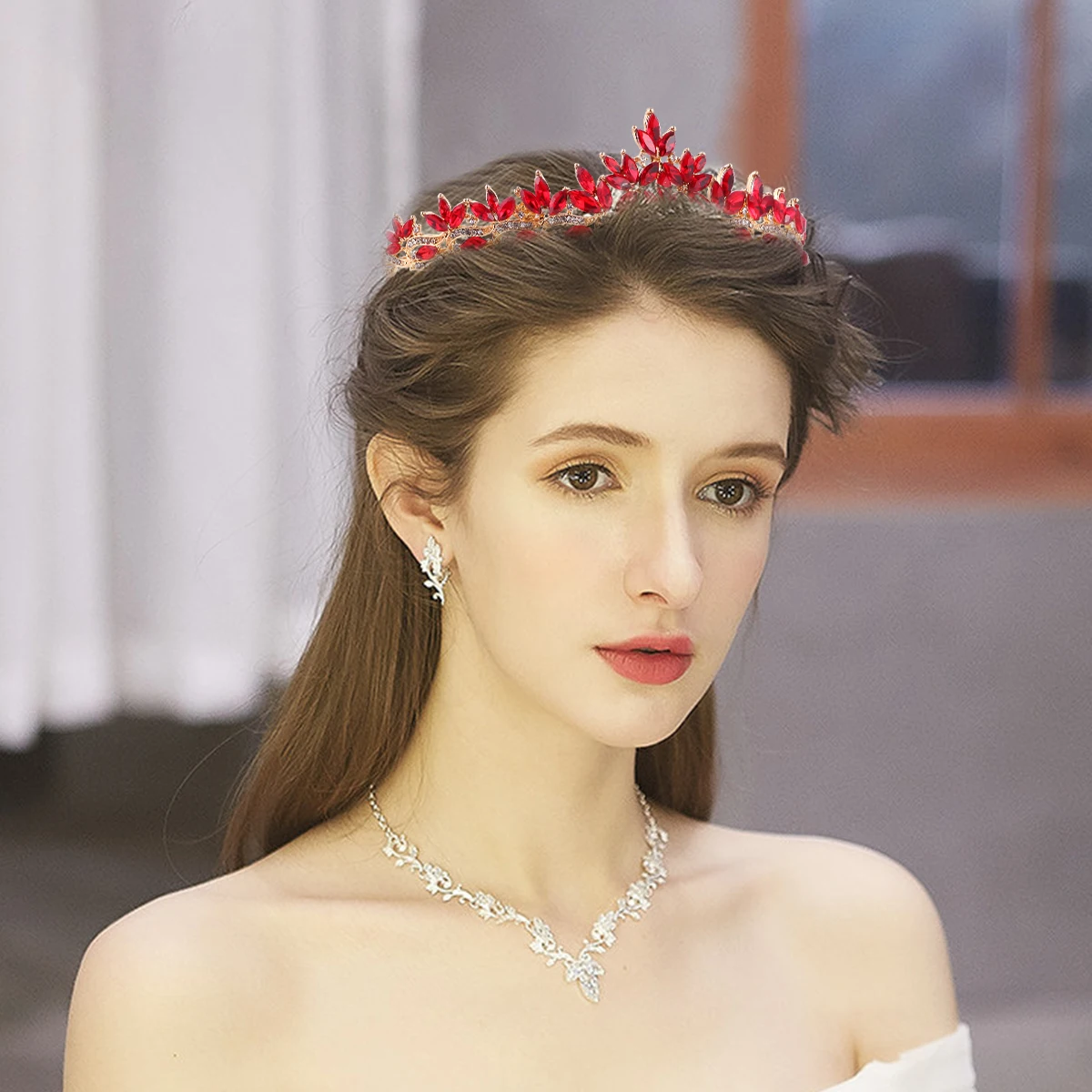 

Wedding Tiaras Crowns Headdress Headwear Hair Accessories Bridal Red Alloy Rhinestone Headpiece Woman