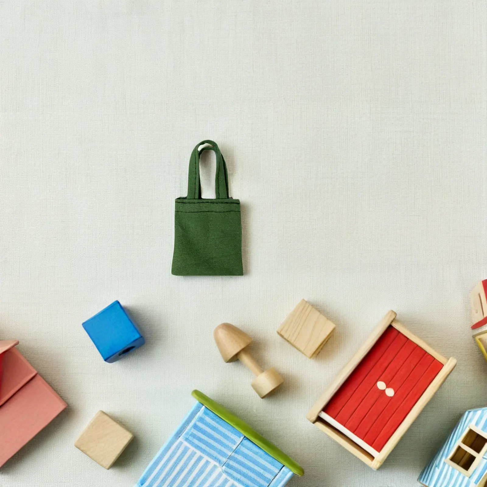 

Набор из 5 миниатюрных холщовых сумок для кукольного домика: аксессуары, украшения, маленькие сумки ручной работы, миниатюрные сумки через плечо, декор для рукоделия