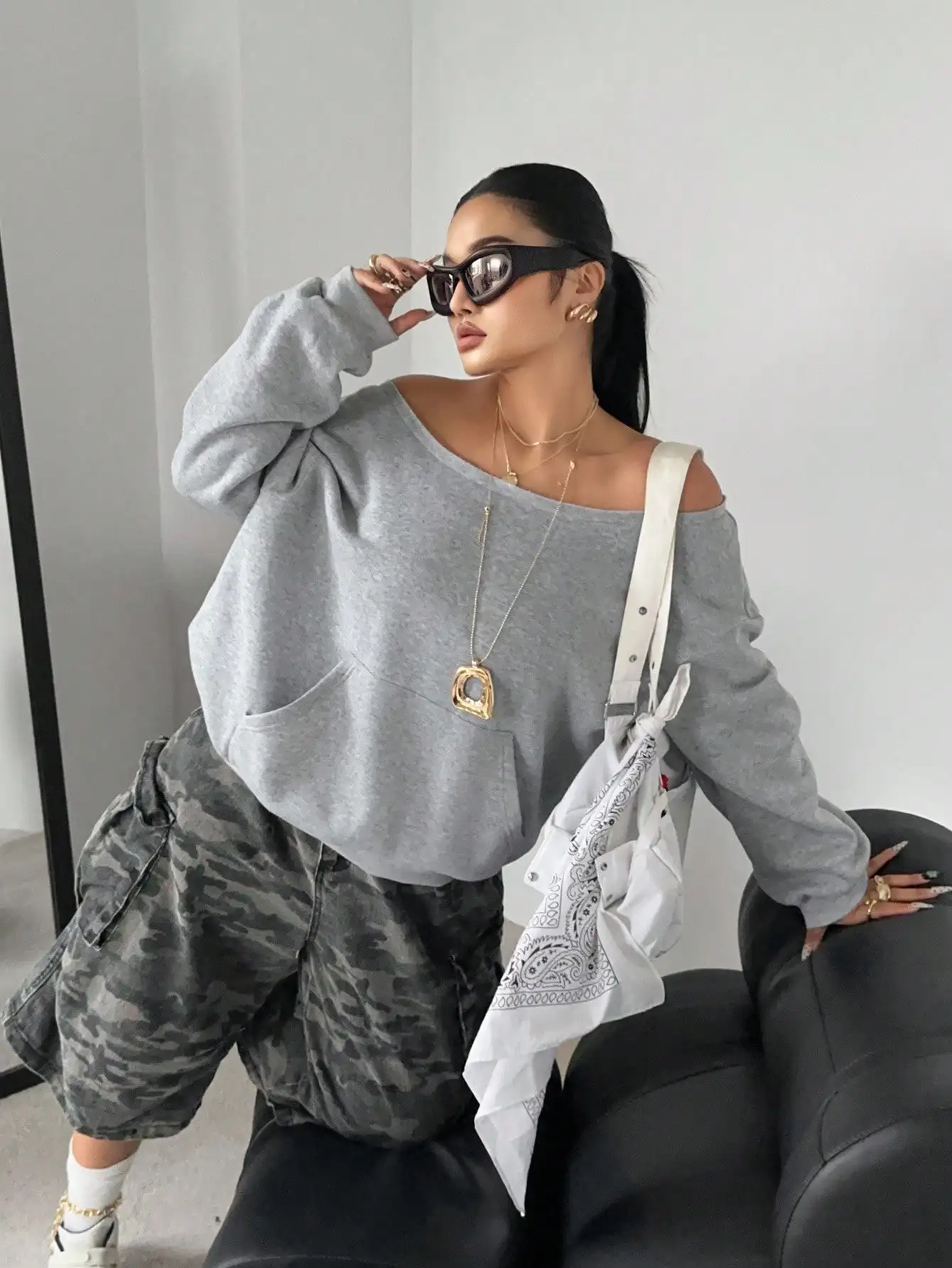 

Asymmetrical Shoulder Long Sleeve Loose Fit Casual Sweatshirt for Women