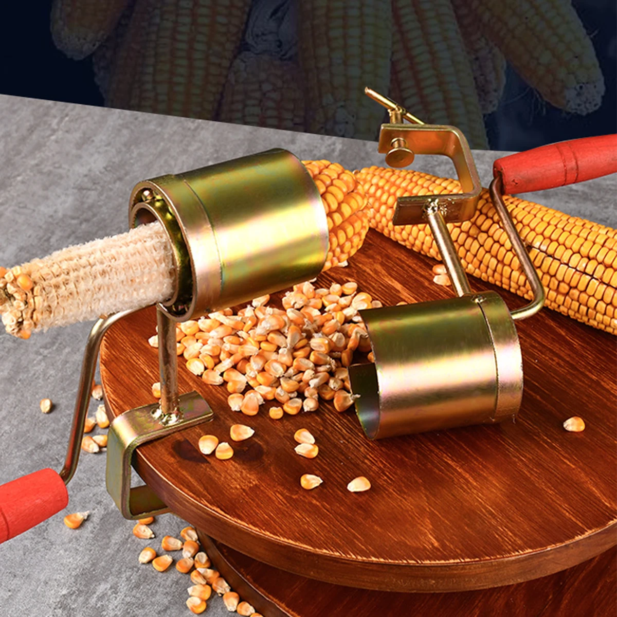 1Pc Practical Iron Household Small Hand Corn Sheller Hand Corn Thresher Manual Corn Sheller Hand-Operated Corn Thresher