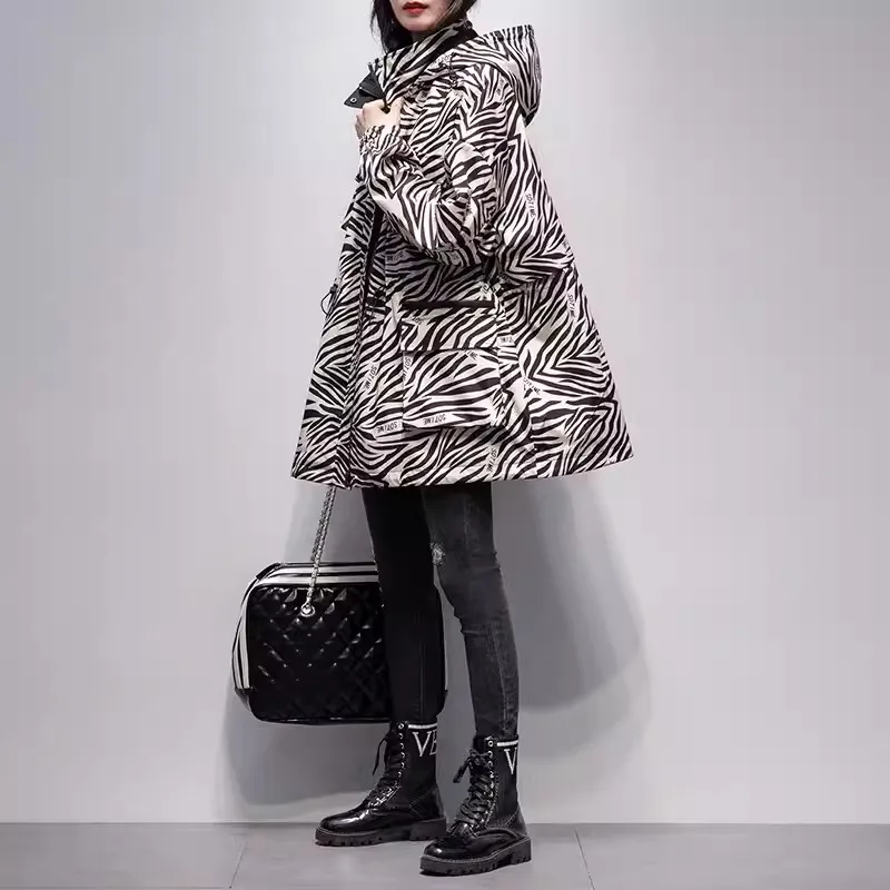 Imagem -02 - Trench Coat Estampado Zebra para Mulheres Jaqueta Longa com Capuz Casual Windcheater Solto Temporada Primavera Outono Novo Coreano 2023