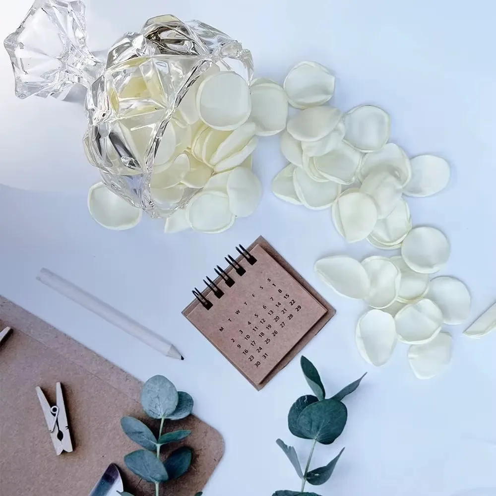 

100pcs Cream Silk Satin Rose Petals Birthday Wedding Girl Party Artifical Flowers Decoration