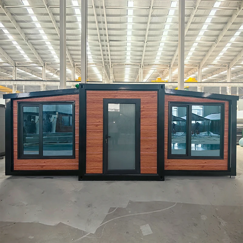 Customized 20ft 40ft Luxury Villa Expandable Container House Prefab Steel Sandwich Panel Soundproof Waterproof Insulated