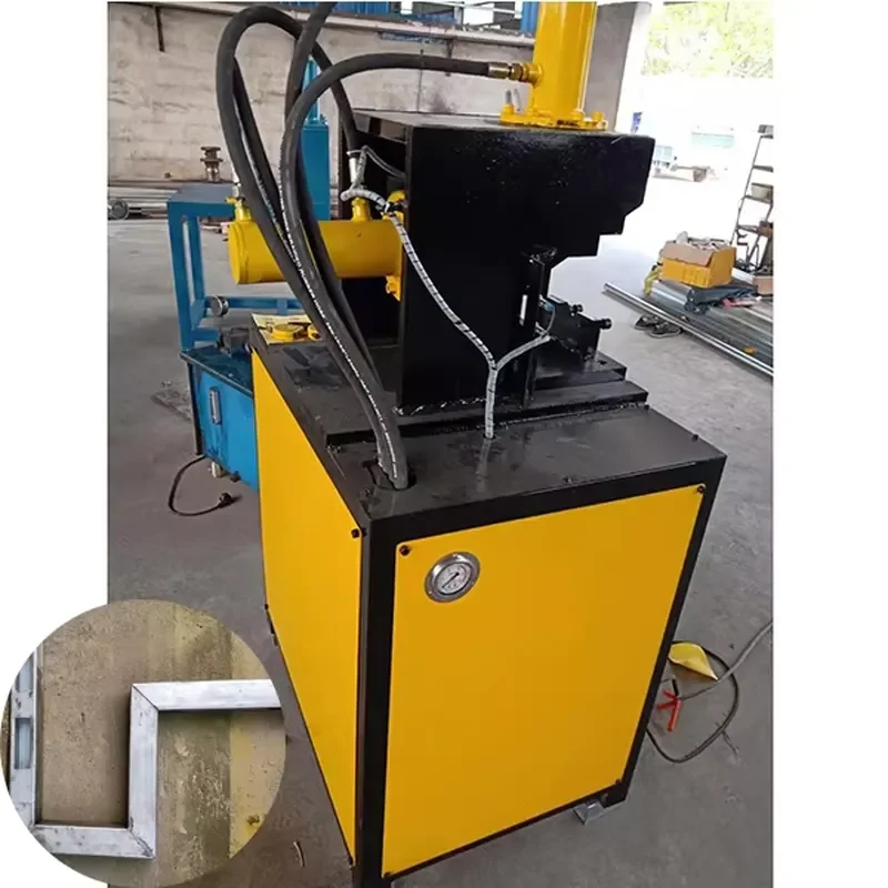 CE Certification High Precision 90 Degree Tube Notcher Punching Machine Stable Operation Stainless Steel Plate Angle Cutting