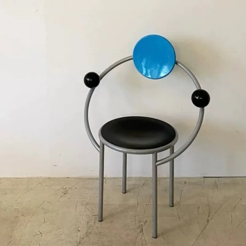 Metal Dining Chair Modern Reclining Relax Planet Chairs Elegant Aesthetic Decorative Armchair Nordic Minimalist Bedroom Chair