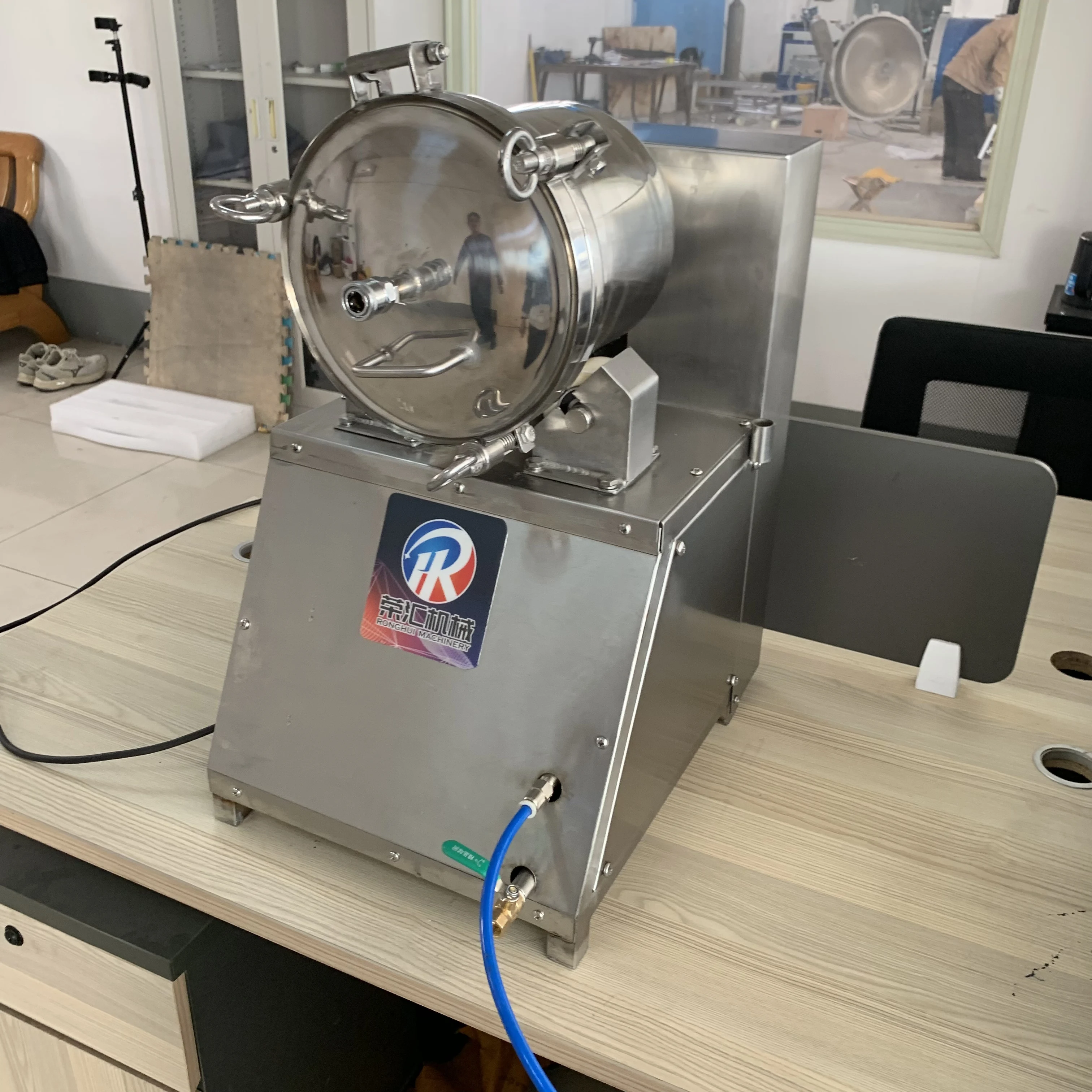 Mesin Pengaduk Fillet Paha Ayam Otomatis Ukuran Kecil untuk Pengasaman dan Penyeduhan Cepat di Pabrik Makanan Industri