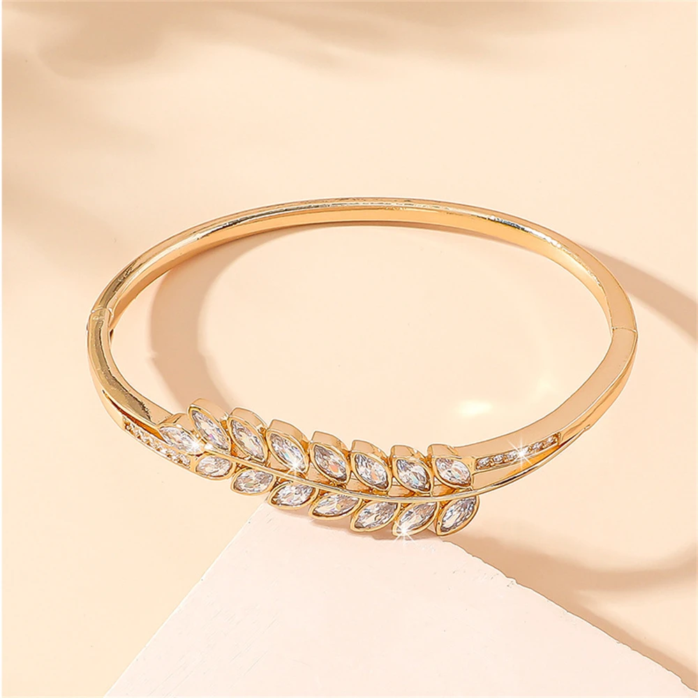 女性のための絶妙な小麦の耳のラインストーンブレスレット、きらびやかな葉のブレスレット、バレンタインのジュエリーアクセサリー、個性のファッション