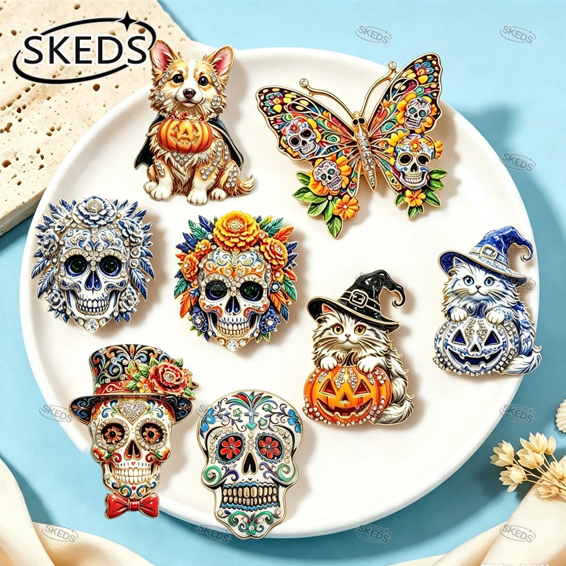 SKEDS Halloween Brooches Skull Ghost Witch Pumpkin Lapel Pin Crystal Rhinestone Women Suit Clothes Decor Holiday Jewelry Gift