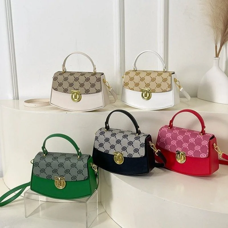 Hochwertige Damen-Tragetasche aus Rindsleder, die Paris mit geräumigem, weichem, täglichem, modernem Look bereitet ​