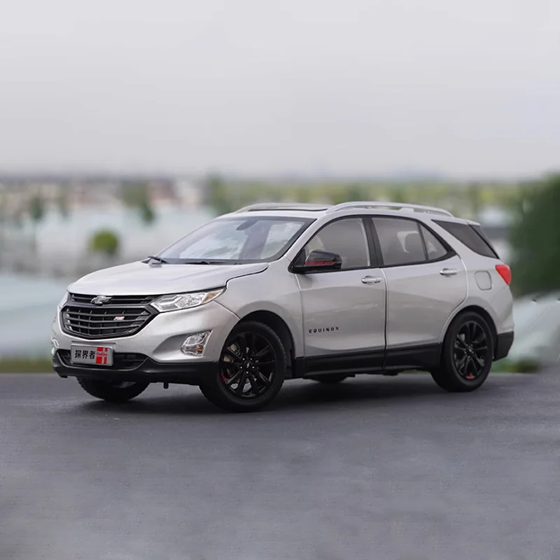 

Diecast 1:18 Scale Equinox Redline SUV Alloy Car Model Finished Product Simulation Toy Collection Gift Static Model