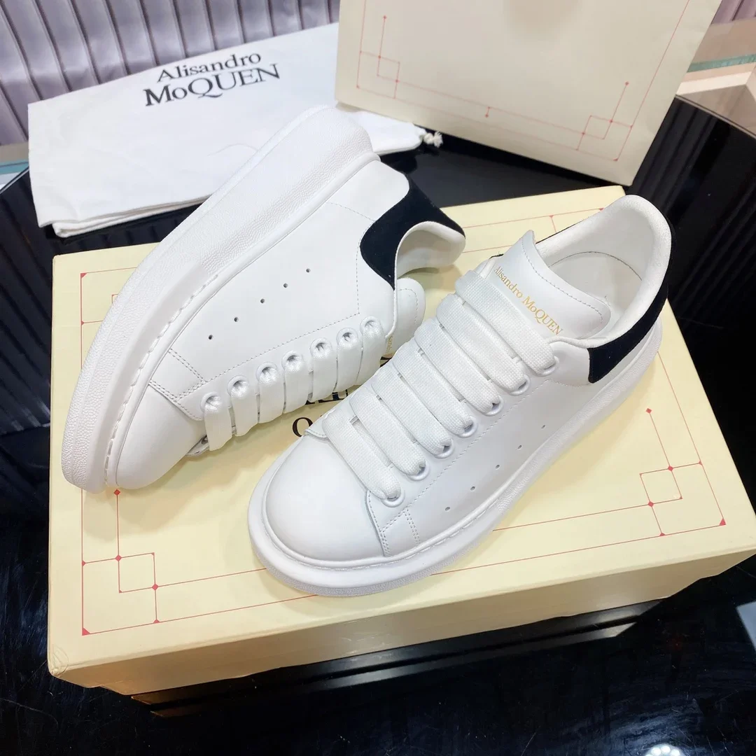

Top Hight Quality Mens Casual Sneakers Real Leather Womens Brand Designer Tennis Shoes Classic Fashion Design running shoes