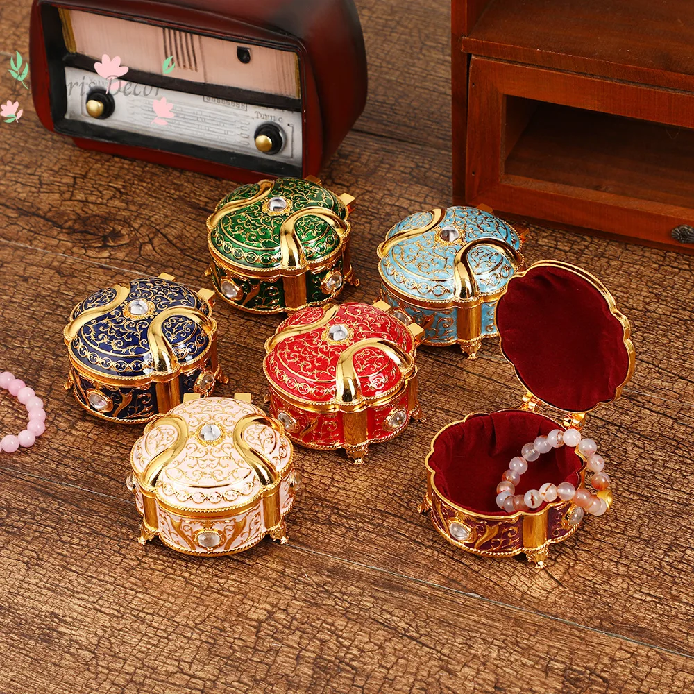 Jewelry box metal exquisite diamond-set decorative box creative flip pattern ring storage box
