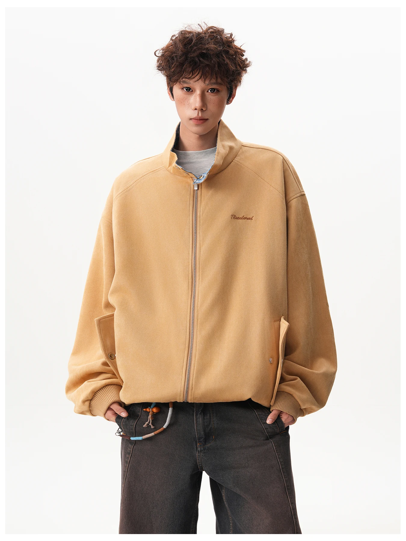 الربيع والخريف النمط الأمريكي الرجال الجلد المدبوغ منقوشة المرقعة بدوره إلى أسفل طوق القهوة سترة الرجعية فضفاضة سترة البيسبول الصفراء