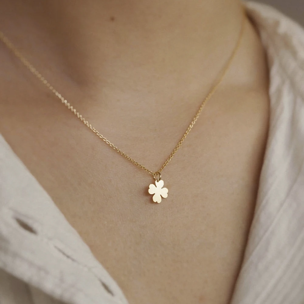 

Necklaces 14K Gold Filled Choker Handmade Gold Lucky Clover Charm Pendants Jewelry for Women Party Birthday Daily Gifts