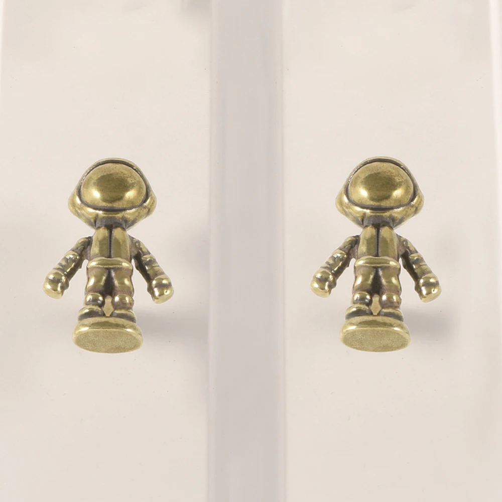 

Brass Astronaut Cabinet Pulls Drawer Handle Decor Pulls for Cupboard Wardrobe Closet Creative Furniture DIY