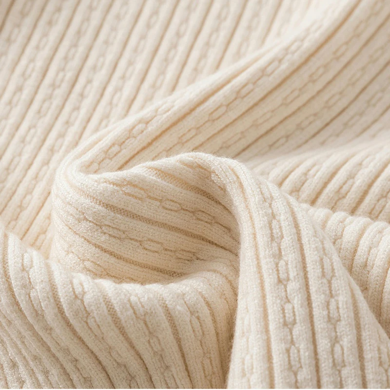 เสื้อไหมพรมผู้หญิงคอเต่าสูง แขนยาว แต่งผ้าลูกไม้ ดีไซน์ใหม่ สำหรับฤดูใบไม้ร่วงและฤดูหนาว เนื้อผ้านุ่ม สวมใส่สบาย