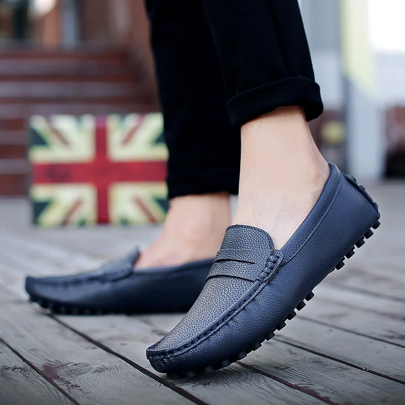 2022 Fashion Soft Leather Men Loafers Handmade Casual Shoes Men Moccasins For Men Leather Flat Shoes Driving Shoes Size 39-50