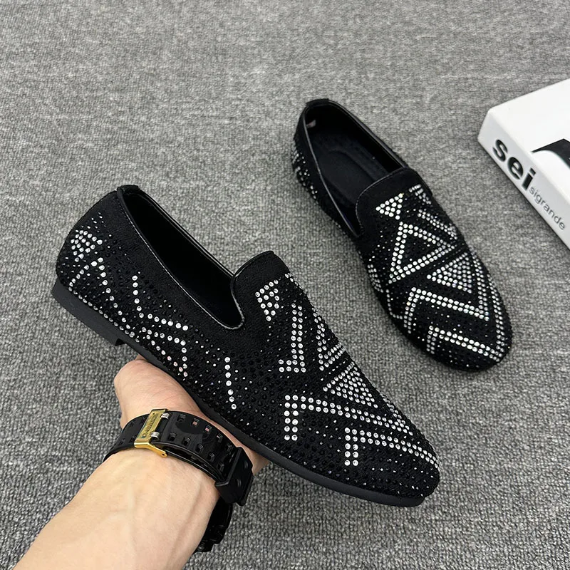 Handsome Street Style Rhinestone Designer Men\'s Shoes Leather Casual Loafers Fashion Breathable Men Flats Soft Moccasins Black