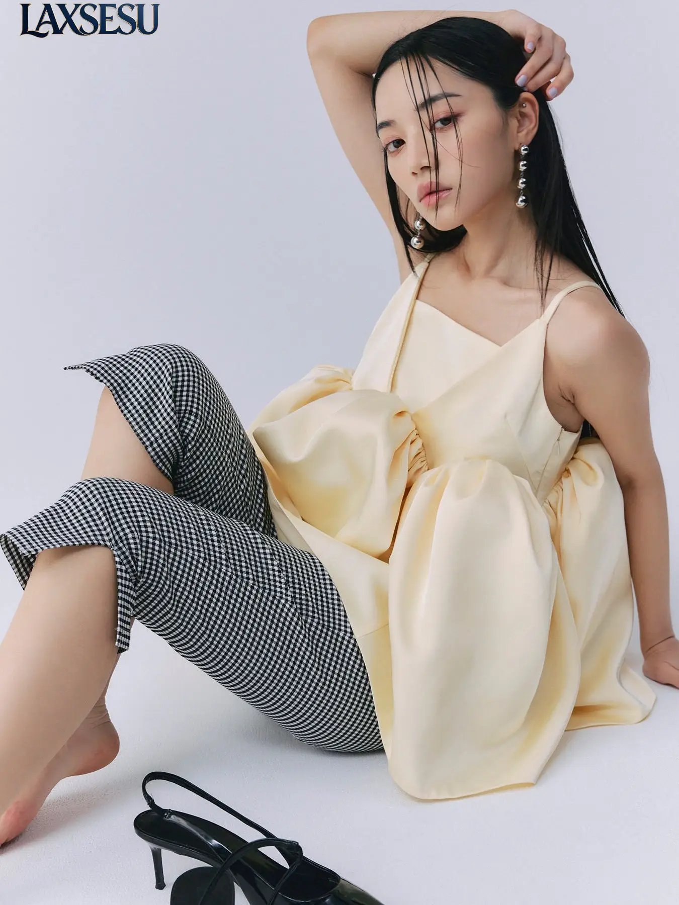 Japan Style New Product High-end Simple Elegant Tank Tops Comfortable Sleeveless Top with Ruffle Edge Camisole for Women