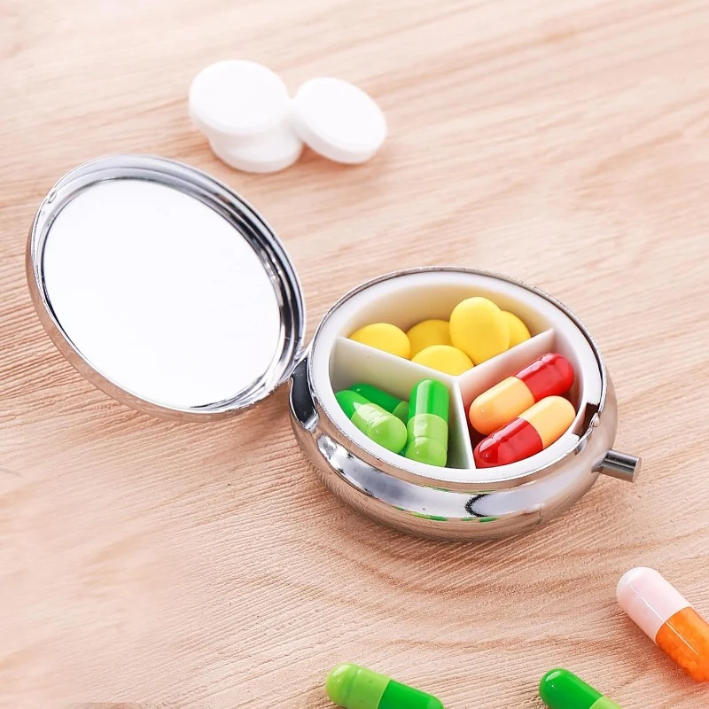 Three-compartment Portable Pill Box, Suitable For Carrying Around And Using In Pockets, Suitable For Vitamins And Fish Oil.