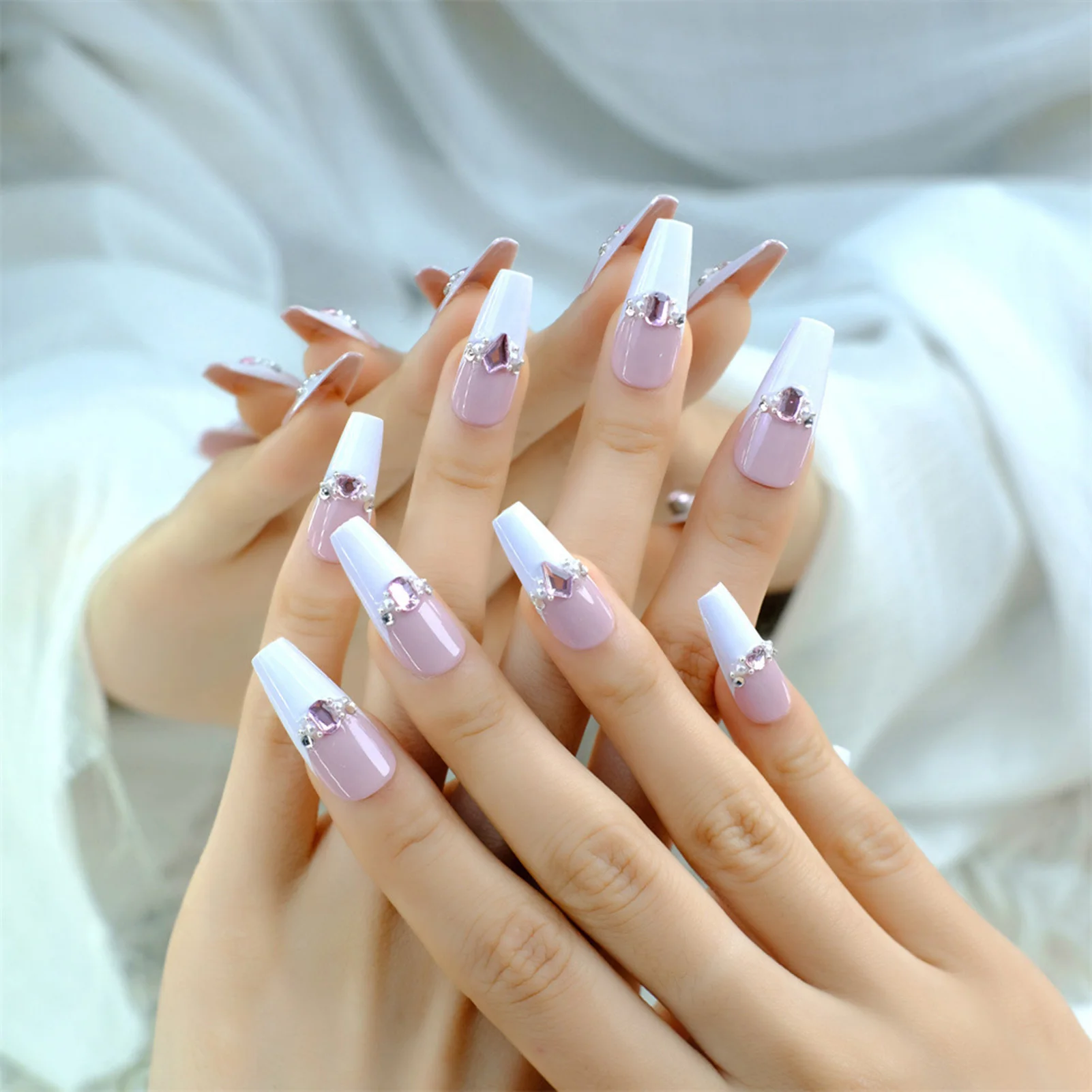 Pink Rhinestone Embellished Fake Nails Long Trapeziform with Diamond Decorations Nails for Manicure Lover Daily Home DIY