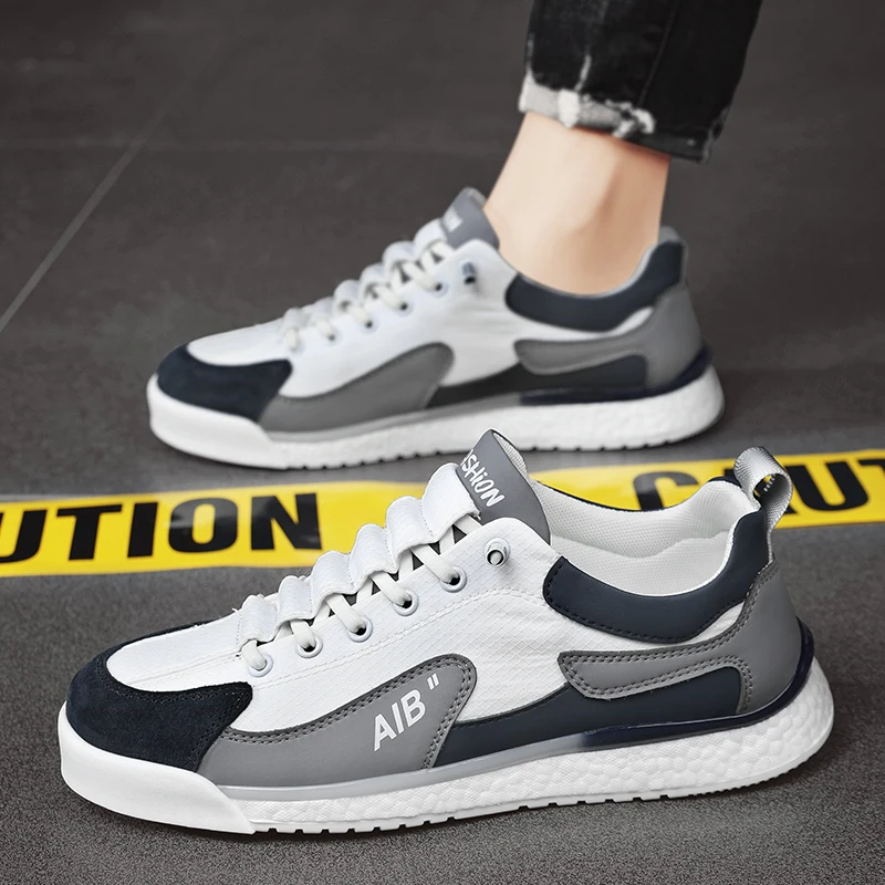

2025 Autumn Men's White Sneakers - Breathable Korean Street Style, Versatile Casual Shoes with Hong Kong Vibes