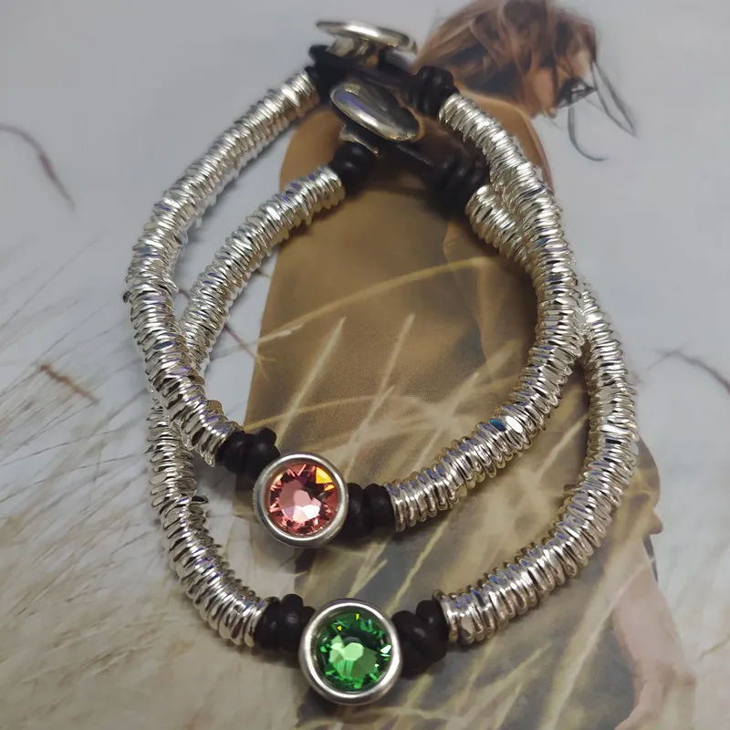 

Браслет из высококачественных драгоценных камней в европейском и американском ретро-стиле, подходит для повседневного ношения мужчинами и женщинами, идеально сочетается с аксессуарами.