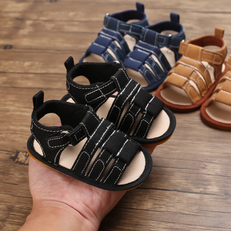 Sommerliche, bequeme und atmungsaktive Sandalen für Babys, ideal für Neugeborene. Vorlaufschuhe, geeignet für Babys im Alter von 0 bis 18 Monaten. – Detail 4