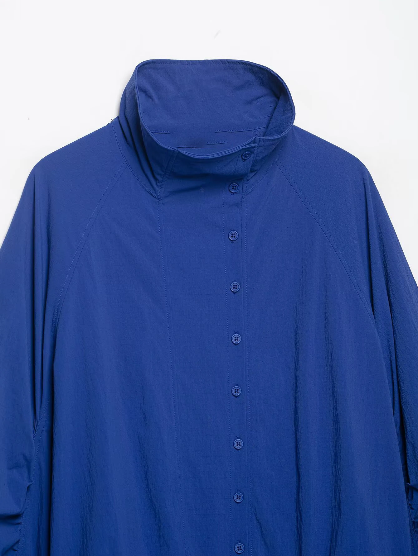 KONDALA Herbst Blau Mode 2026 Damenjacke Elegant Modern Schick Einreihig Langarm Streetwear Übergroße Coole Oberbekleidung – Detail 12