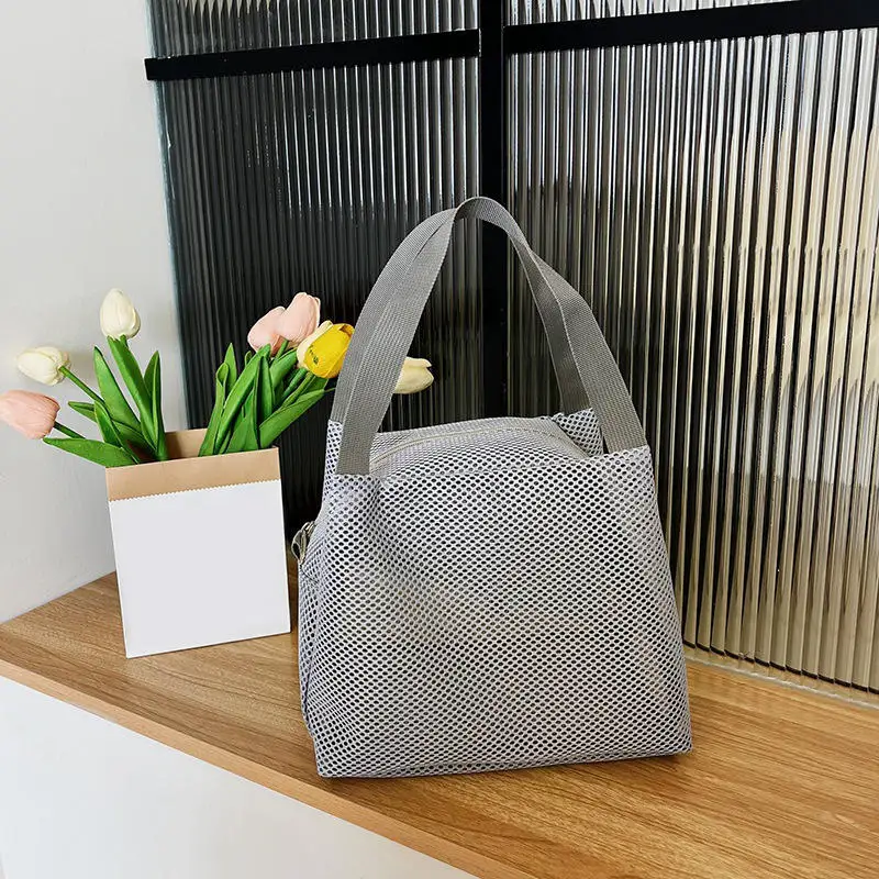 旅行用ハンドル付きポータブルメッシュバッグ,メイクアップバッグ,ビーチバッグ,折りたたみ式で通気性,大容量,ジッパー付き