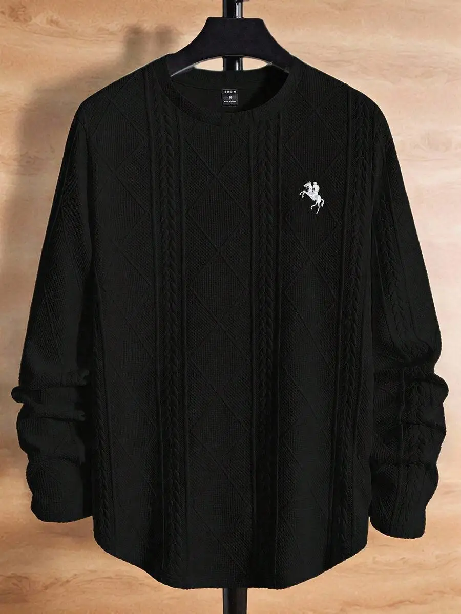 

Мужской черный свободный вязаный свитер с ромбовидным и косичным узором, круглый вырез горловины