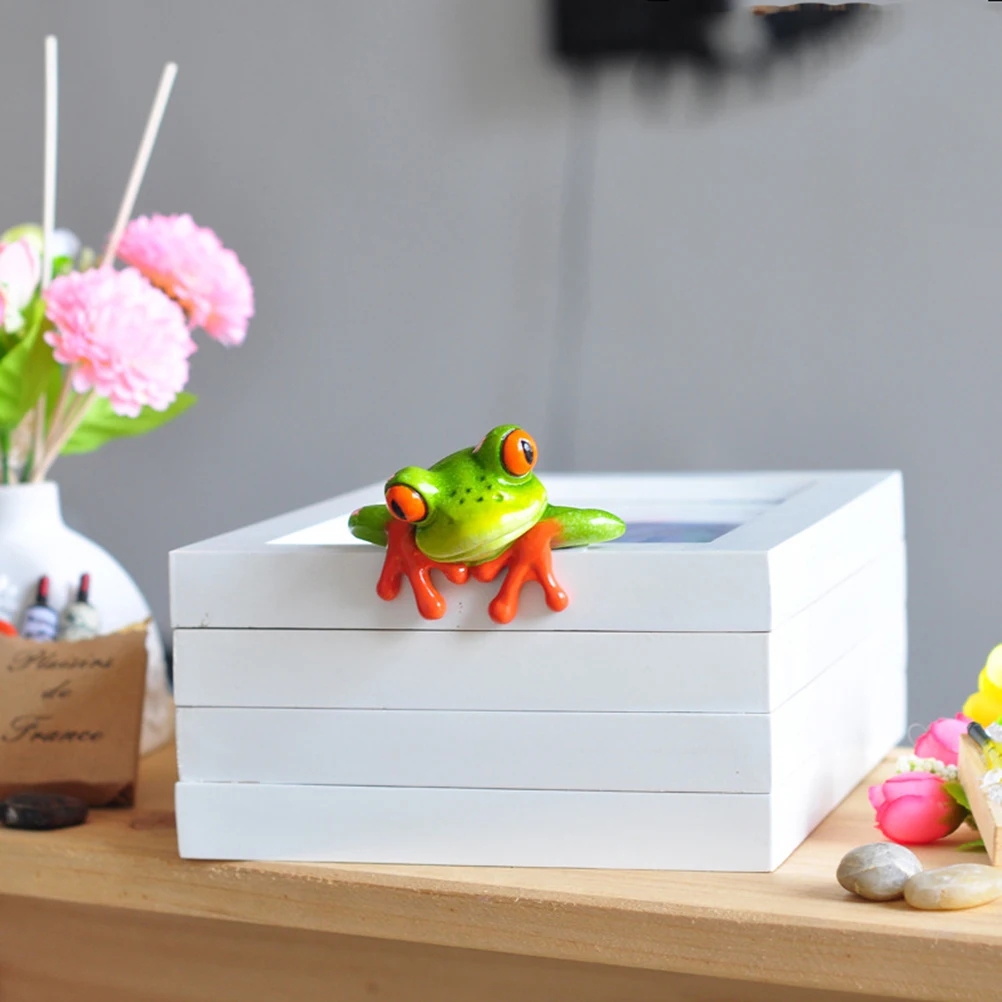 

Mini Resin Frog Decoration Eco Friendly Desktop Computer Accessory Fun Office Car Home Ornament Gift Toy Model