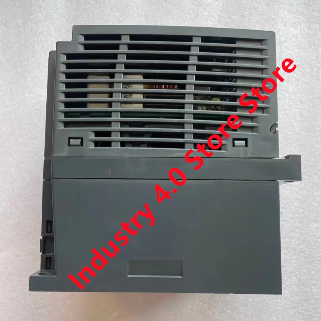 ATV12HU22M2 nowy oryginał