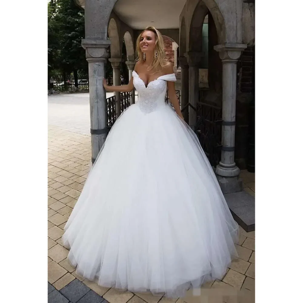 Vestido De Novia elegante con hombros descubiertos, apliques De encaje De tren De barrido De tul, vestidos De Novia De talla grande hechos a medida