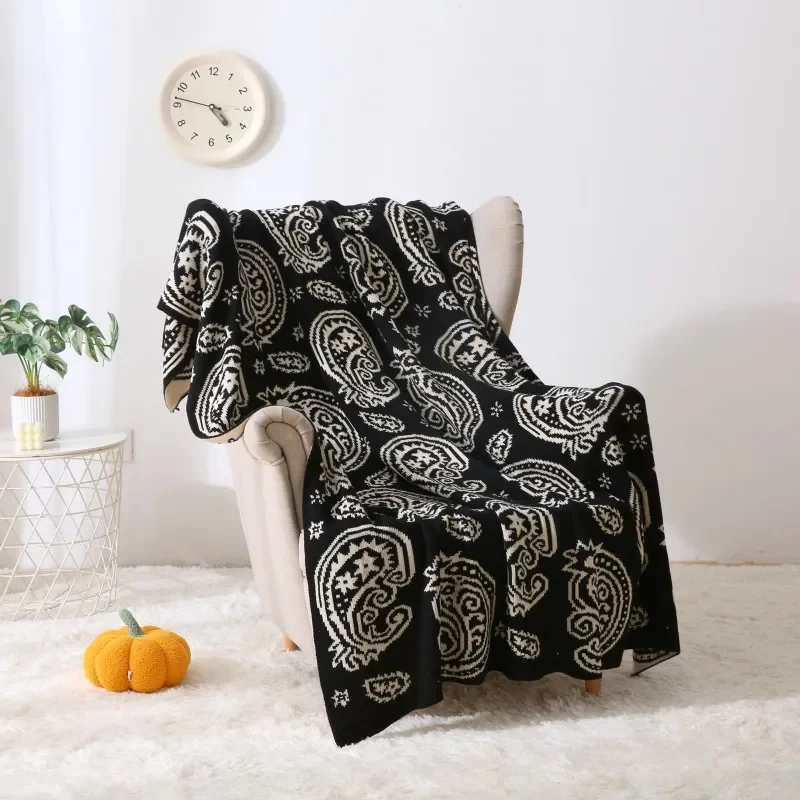 Boho Knitted Throw Blanket Paisley Soft Warm Blankets for Couch Sofa Bed Lightweight Cozy Travel Camping Blanket Home Decoration