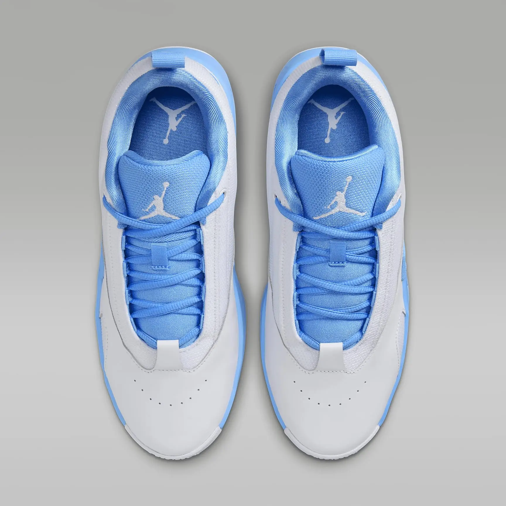 Jordan Max Aura 6 Women's Shoes view 4
